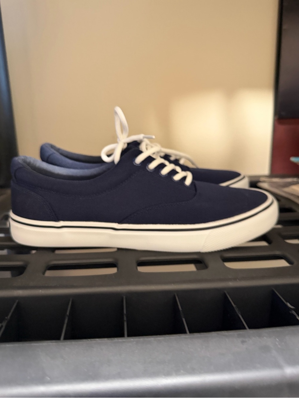 Izod Men’s Rangley Lace Up Oxford Fashion Sneakers Navy Size 8 M US